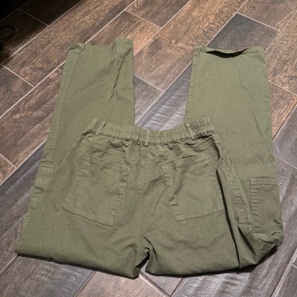 EUC Lepunuo Cargo Pants - Picture 2 of 11